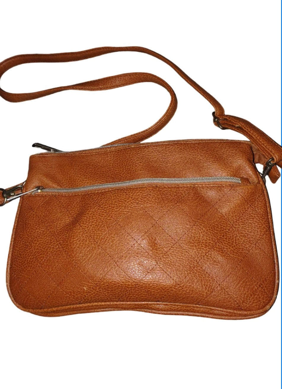 Cartera color cafe